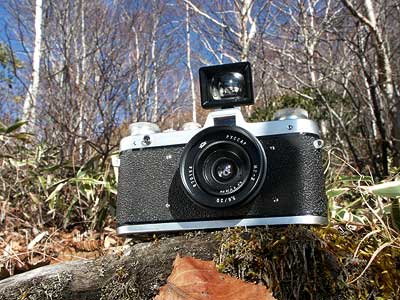 今日のクラシックカメラ1（ザルヤ、ルサール20mm）