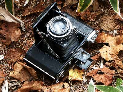 今日のクラシックカメラ（イコンタ）