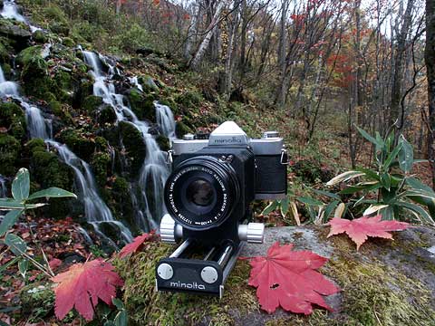 今日のクラシックカメラ（ベローズ付きミノルタSR-1）