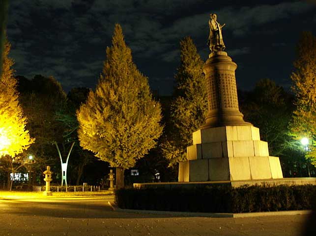 九段のイチョウ