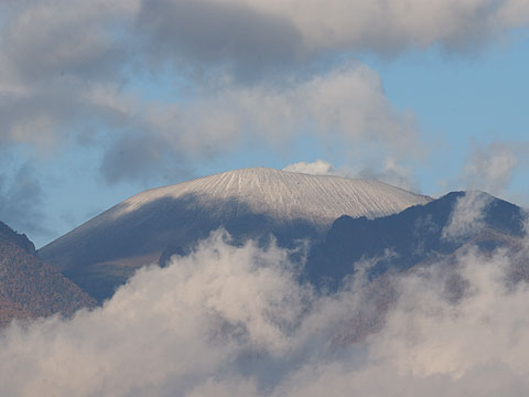 浅間山の初冠雪