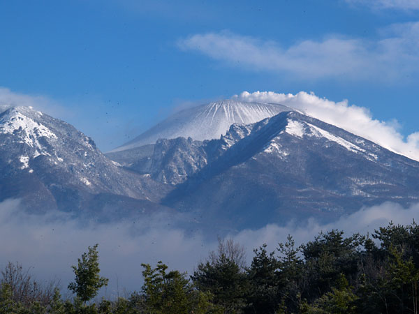 浅間山の噴煙