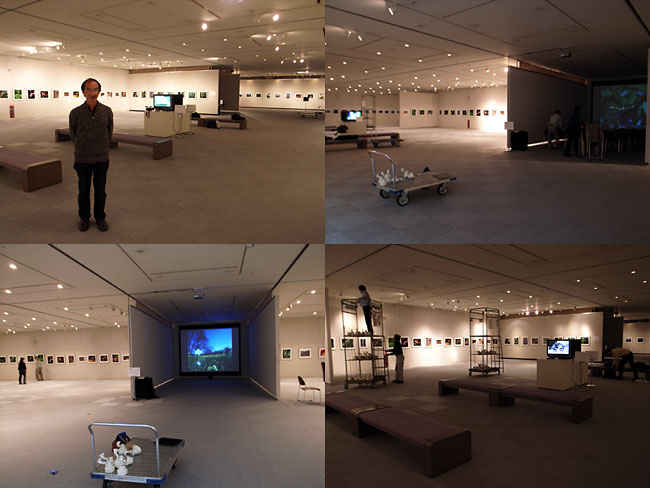 富山県魚津市の写真展の飾り付け