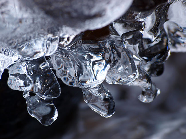 川の氷2（E-3　70-300）