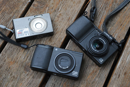 アトリエのデジタルカメラ（コンパクトデジカメ）