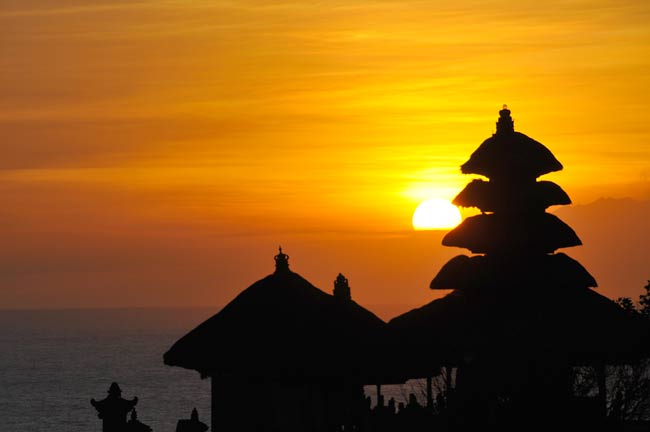 タナロット寺院の夕日