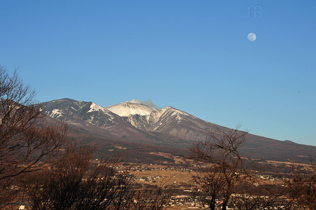 浅間と月