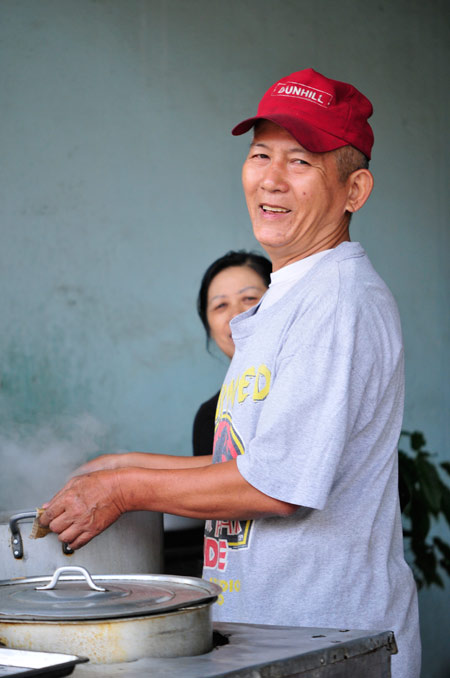 バオロックのソバ屋の主人