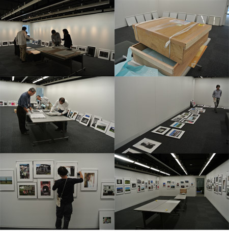 写真展の飾り付け