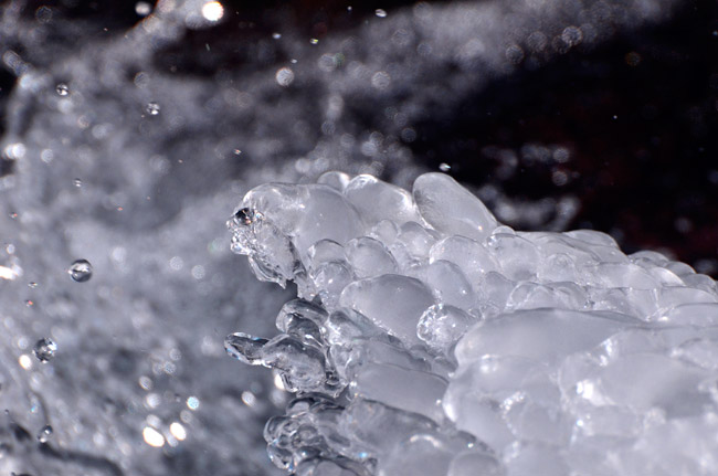 川の氷
