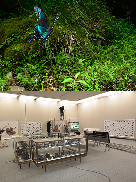 写真展の飾り付け