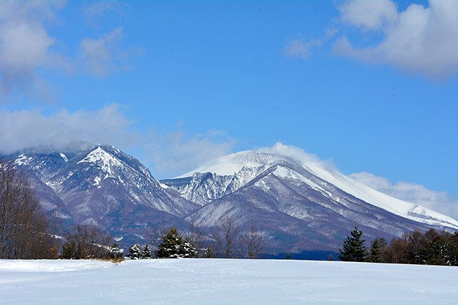 雪晴れの淺間