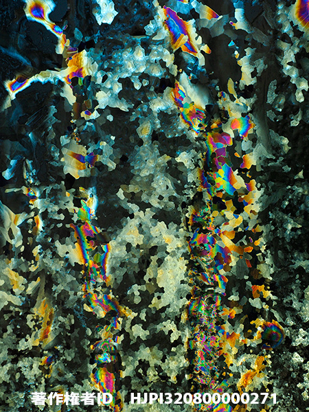 窓の霜を12-100mmF4で撮る